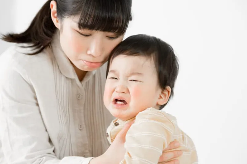 Meme crying face mang lại sự xúc động mạnh mẽ qua biểu cảm buồn bã.