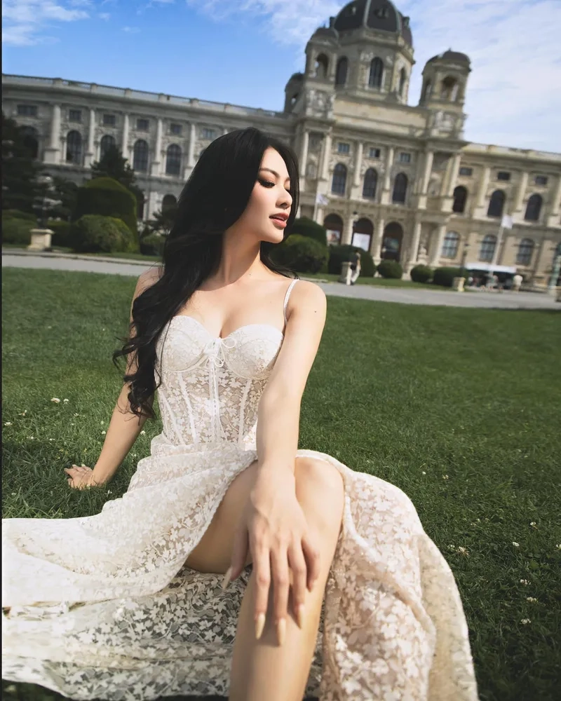 Nguyễn huỳnh kim duyên miss universe tỏa sáng trên sân khấu thế giới