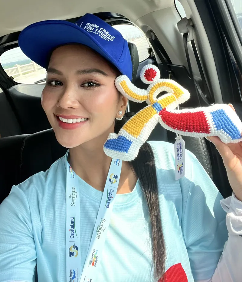 H'Hen Niê vương miện Miss Universe 2018 – Một khoảnh khắc đáng nhớ trong lịch sử