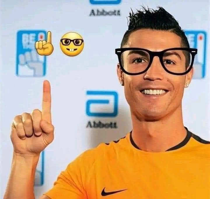 Những meme về Cristiano Ronaldo không thể bỏ qua.