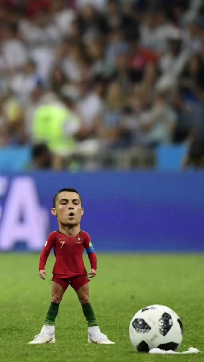 Xem ảnh meme Ronaldo cực kỳ hài hước và thú vị.