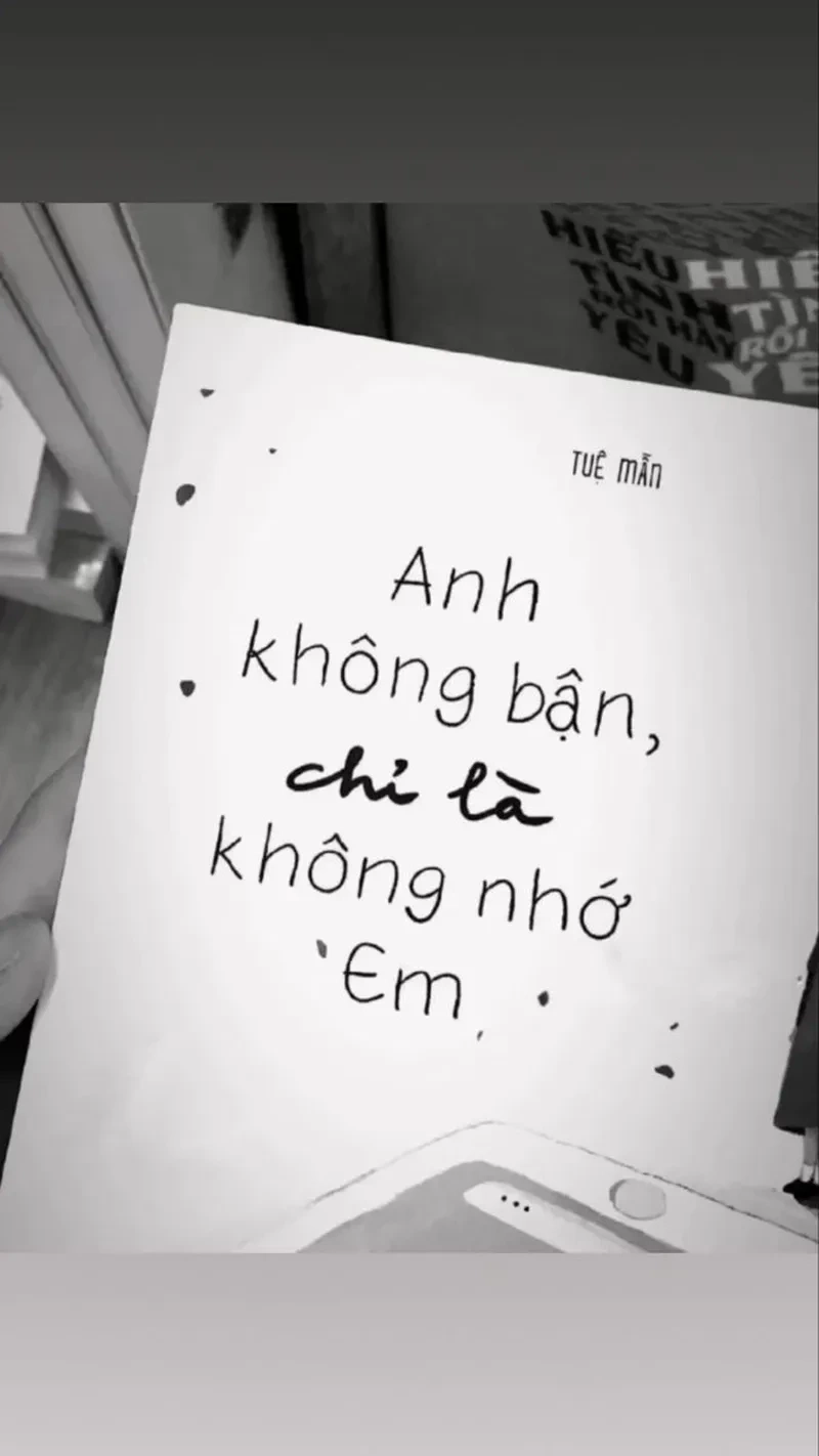 Meme anh nhớ em giúp bạn bày tỏ tình cảm chân thật.