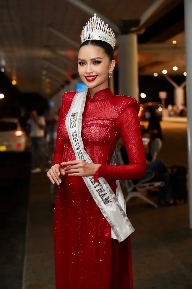 Hoa hậu Nguyễn Thị Ngọc Châu làm rạng danh Việt Nam tại Miss Universe