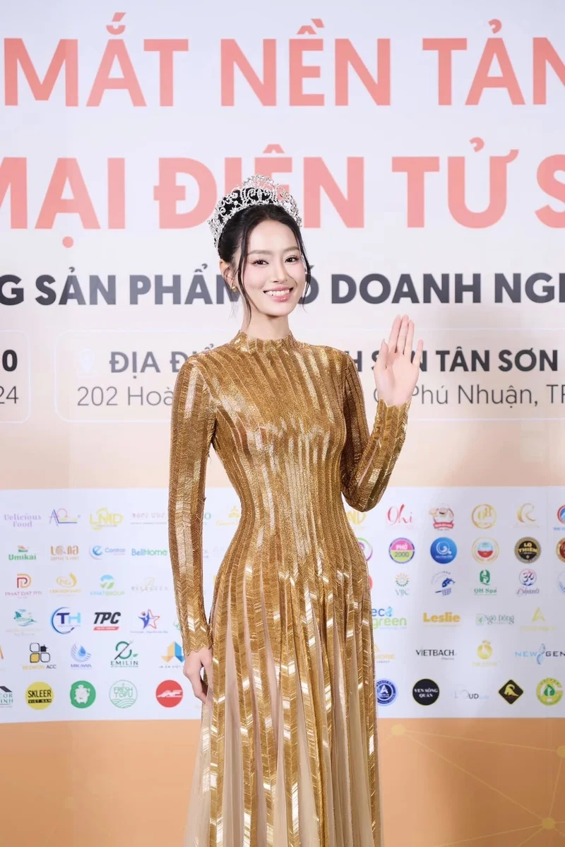 Giải đáp thắc mắc Bùi Khánh Linh là ai dành cho fan