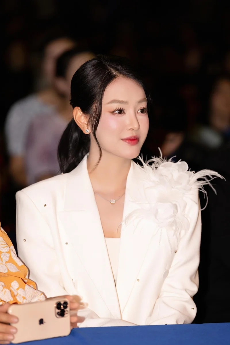 Hành trình thi đấu của Bùi Khánh Linh thi hoa hậu liên lục địa