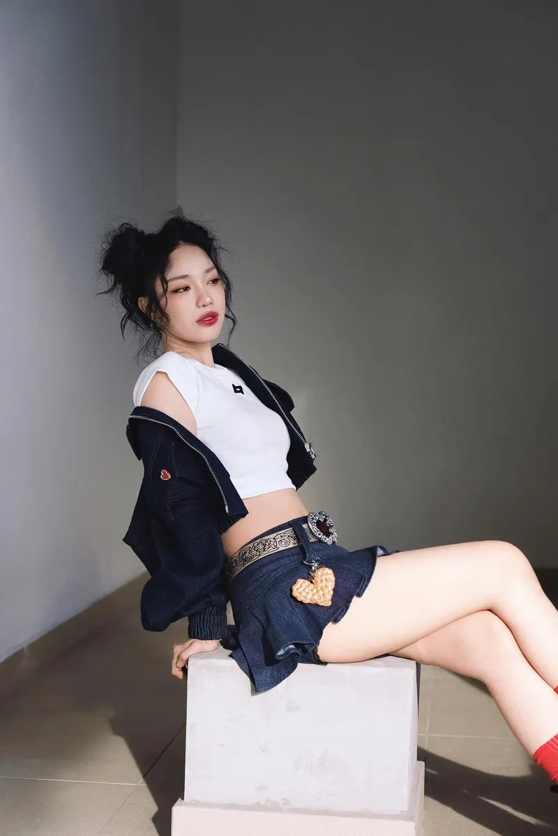 Tìm hiểu chân dung Em Xinh Hoàng Duyên là ai