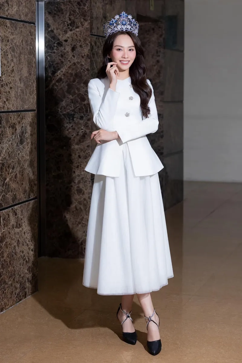 Bí mật hậu trường huỳnh nguyễn mai phương miss world được bật mí