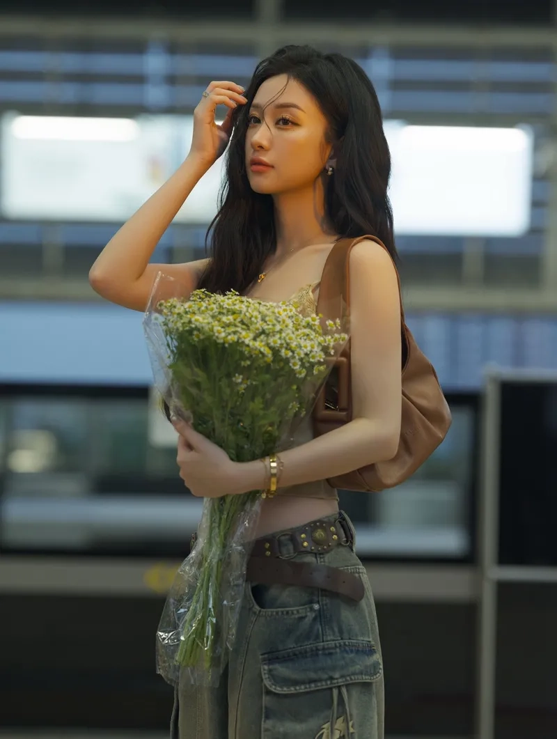 Hé lộ bất ngờ về Jun Vũ tuổi thật