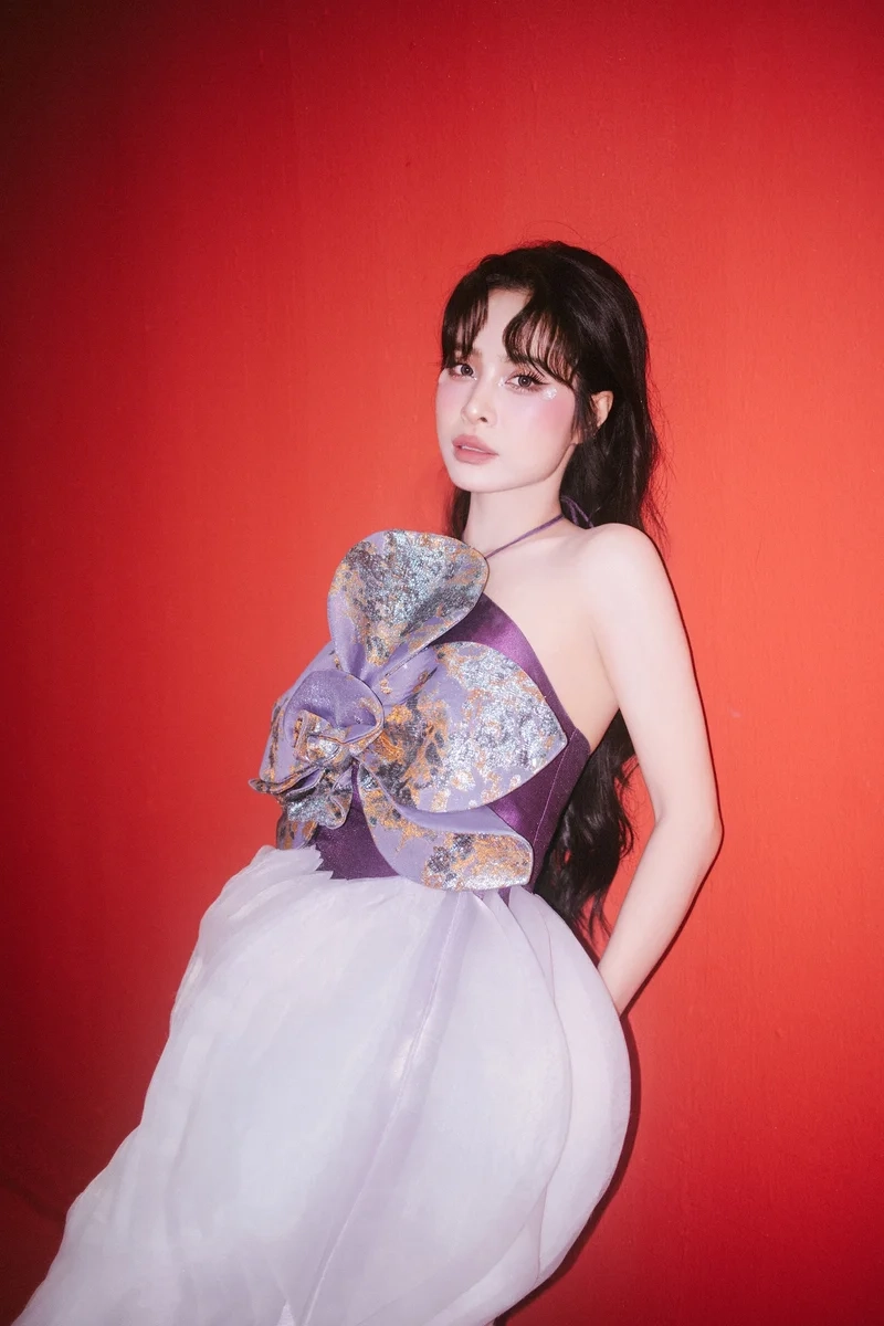 Khám phá nghệ thuật qua Ca nương Kiều Anh hát đầy cảm xúc