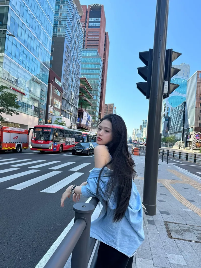 Tìm hiểu rõ hơn về cô nàng hotgirl qua Linh Ka là ai chi tiết