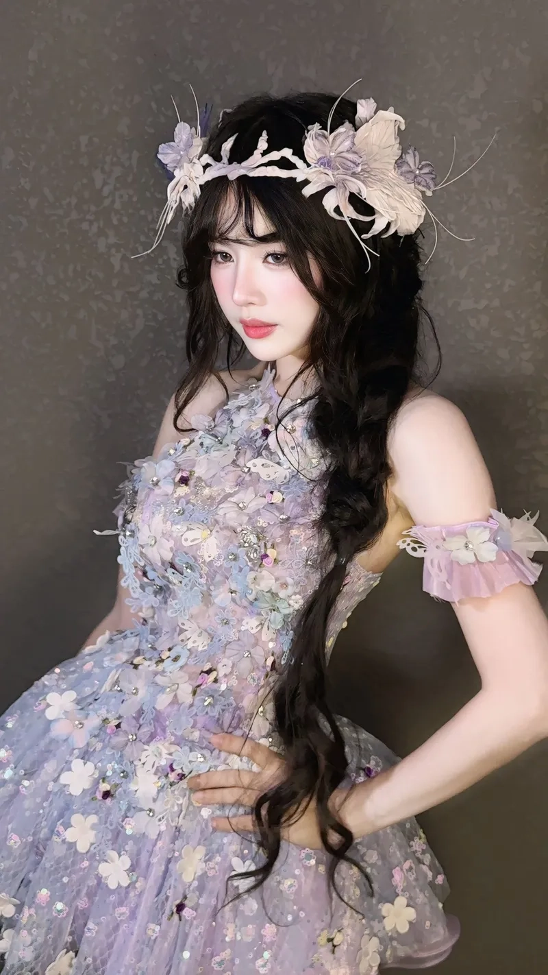 Theo dõi tài năng qua DJ Mie Instagram chính thức