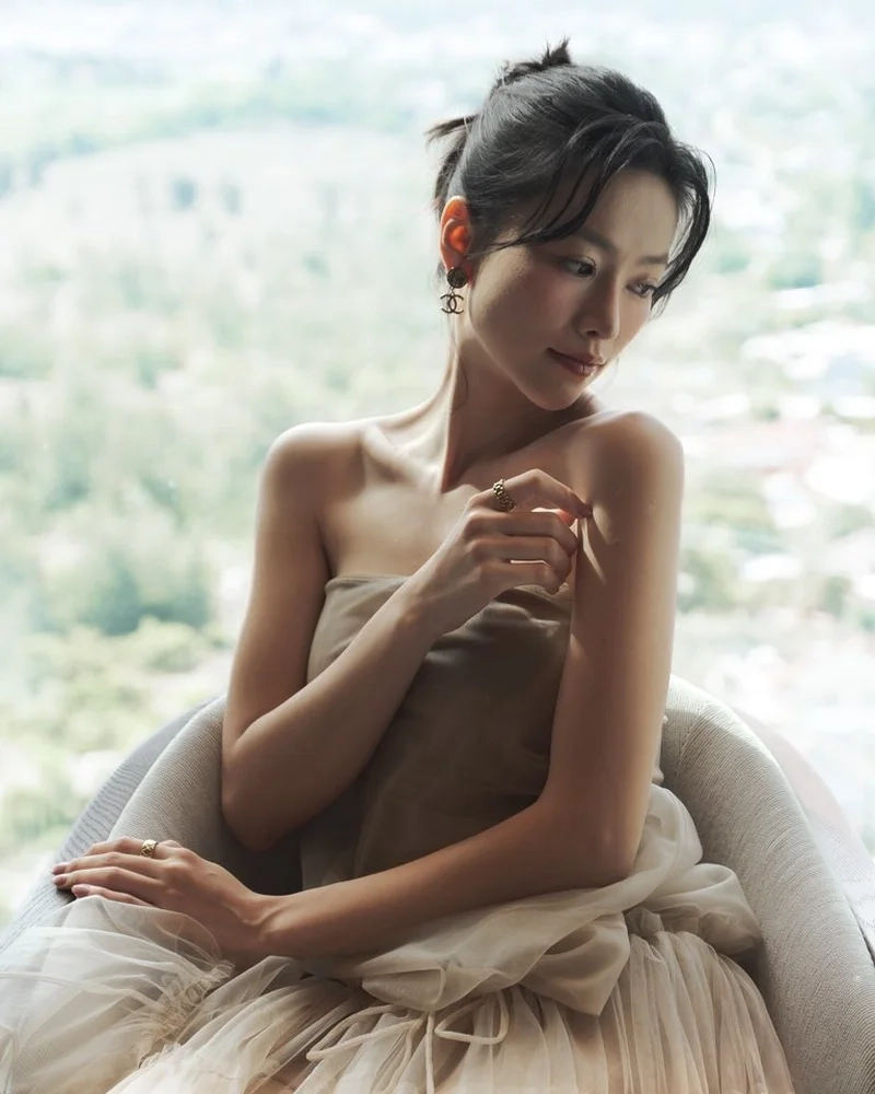 Xem bộ ảnh mới nhất của Ảnh Phương Khánh thu hút mọi ánh nhìn