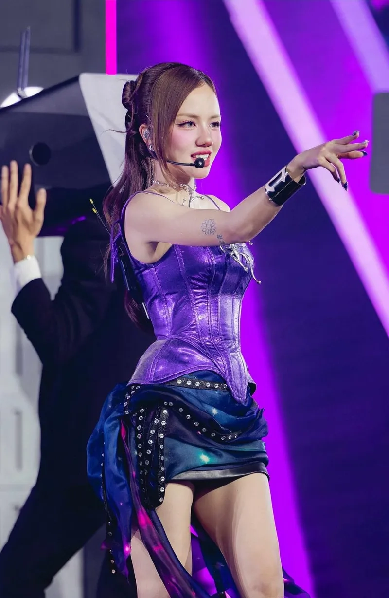 Đừng bỏ qua bản hit Phương Ly Thằng Điên cực chất