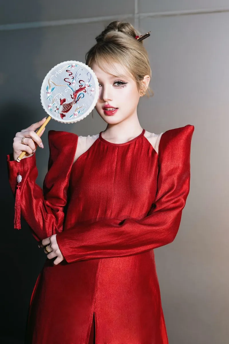 Phạm Thùy Trang Xoài Non nữ diễn viên trẻ tài năng triển vọng