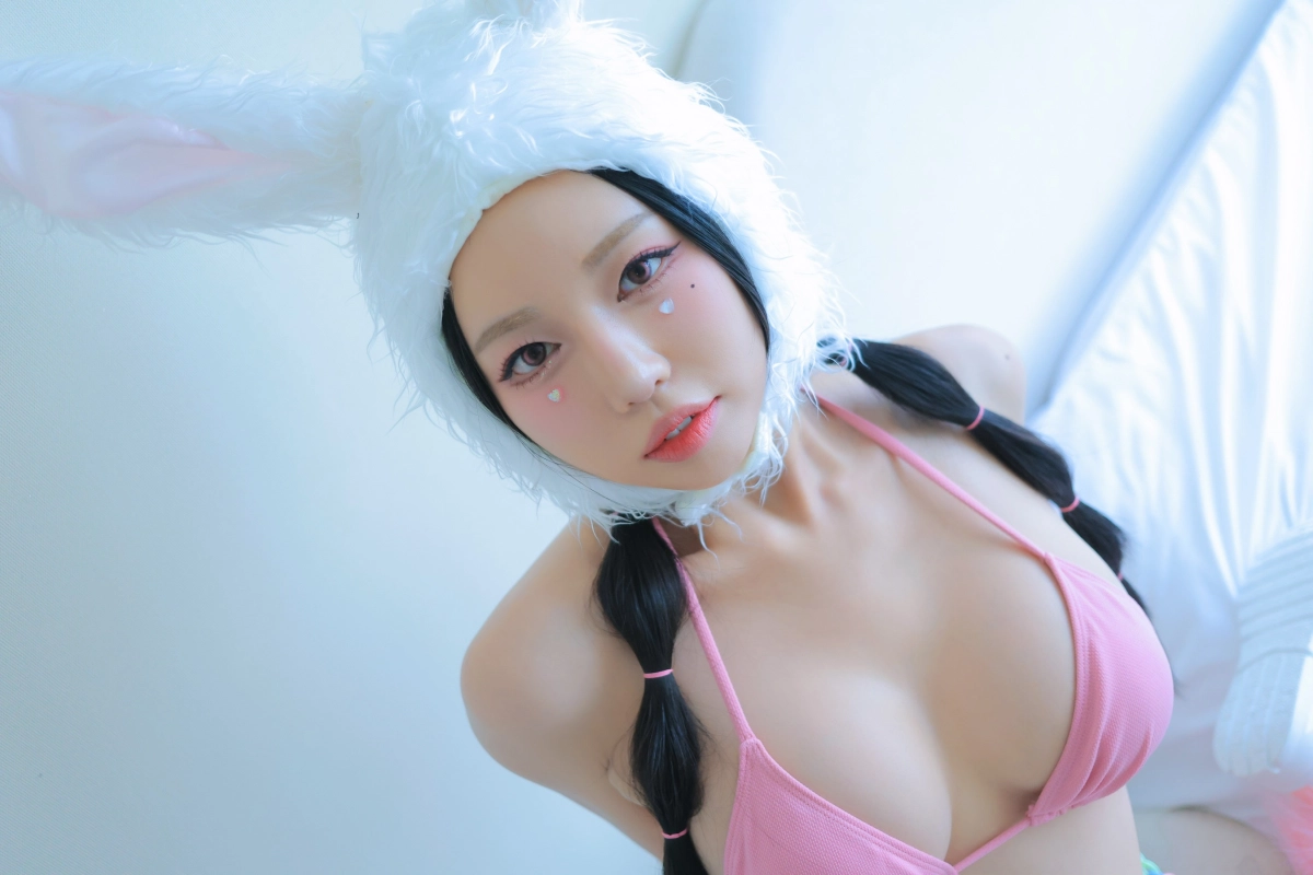 Gái xinh vú to tròn quyến rũ nóng bỏng tròn to mê hoặc