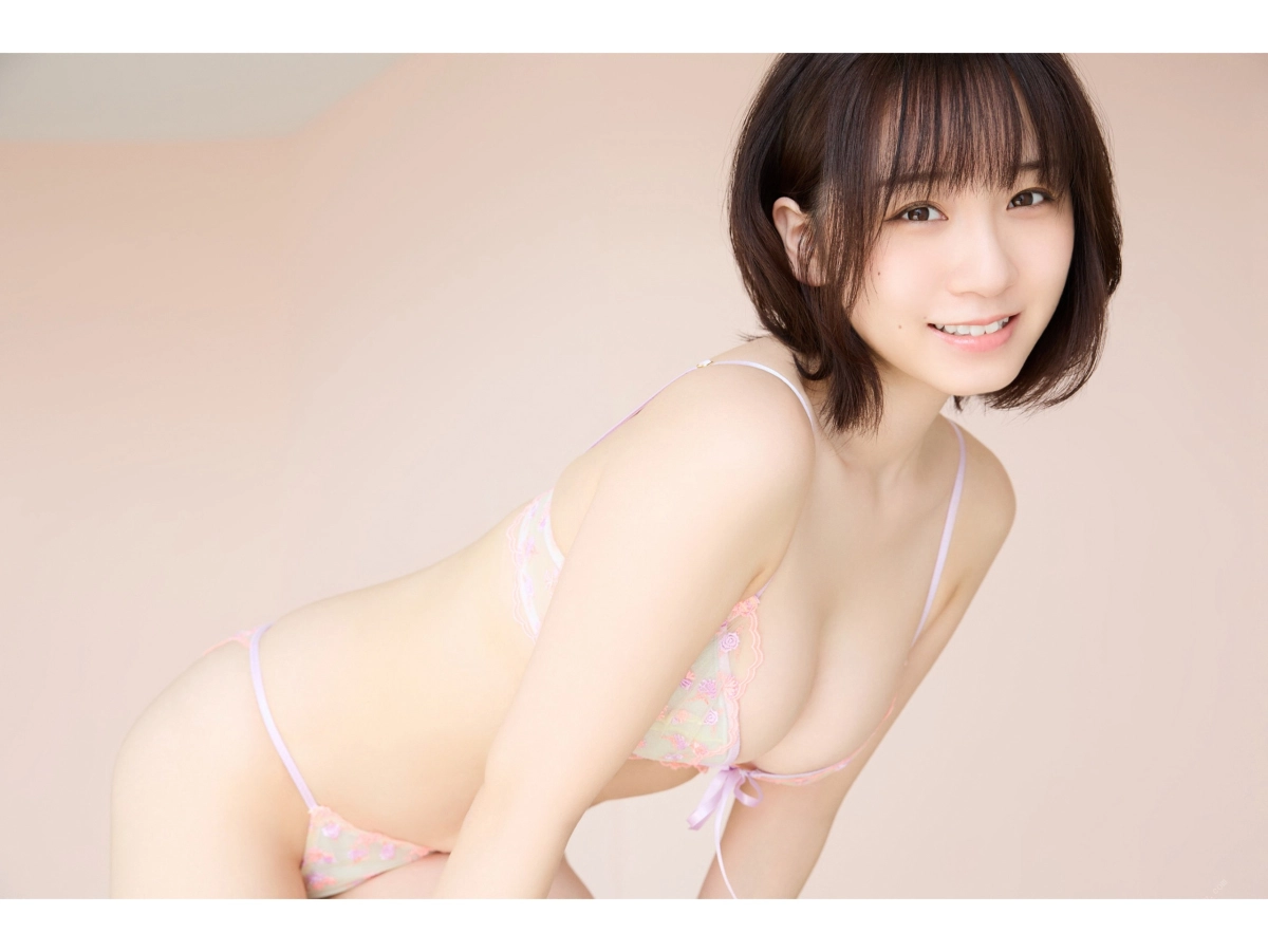 Gái già khoe hàng nóng bỏng quyến rũ già mê hoặc