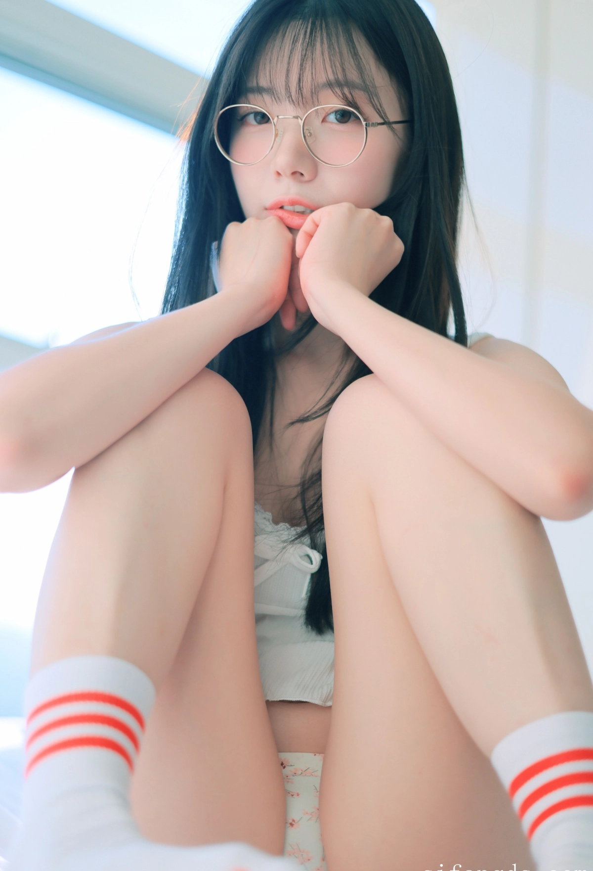 Gái xinh vú to trung quốc nóng bỏng quyến rũ trung to mê hoặc