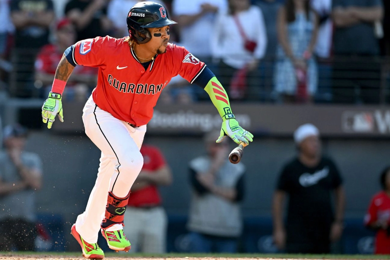 Bảng xếp hạng những chốt chặn góc sân số 3 xuất sắc nhất do Buster Olney bình chọn