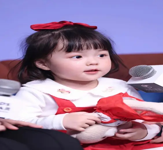 Những hình ảnh bé gái cute, dễ thương và đầy sự đáng yêu