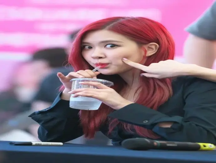 Meme Blackpink hài hước và đáng yêu gây bão mạng xã hội