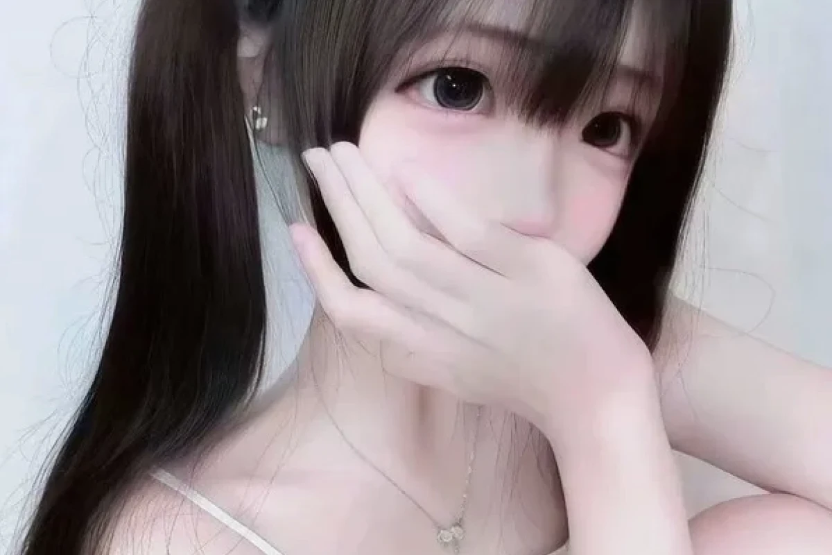 Khám phá vẻ đẹp bí ẩn với ảnh che mặt avatar cô gái quay lưng