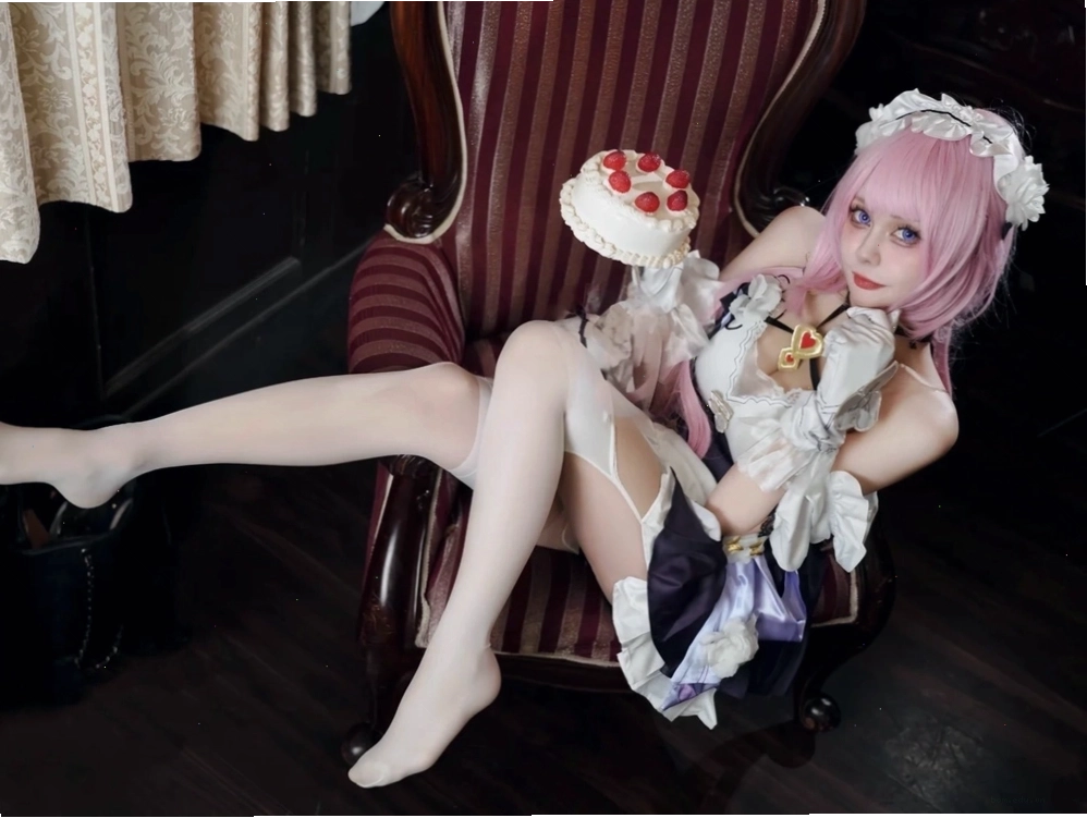 Ảnh cosplay hầu gái 4