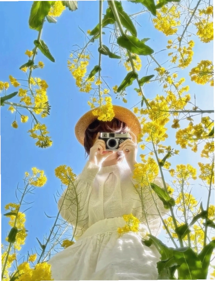 Ảnh gái đẹp che mặt bằng máy ảnh, phong cách vintage hoài cổ