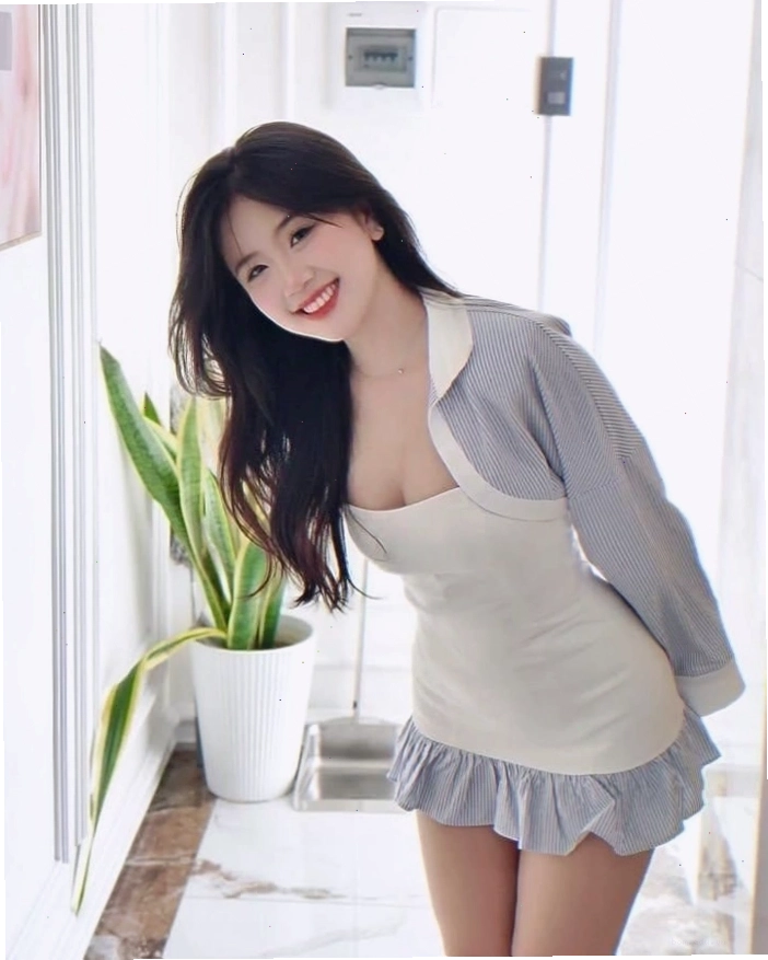 Ảnh gái xinh Việt Nam thể hiện sự tự tin qua ánh mắt và nụ cười