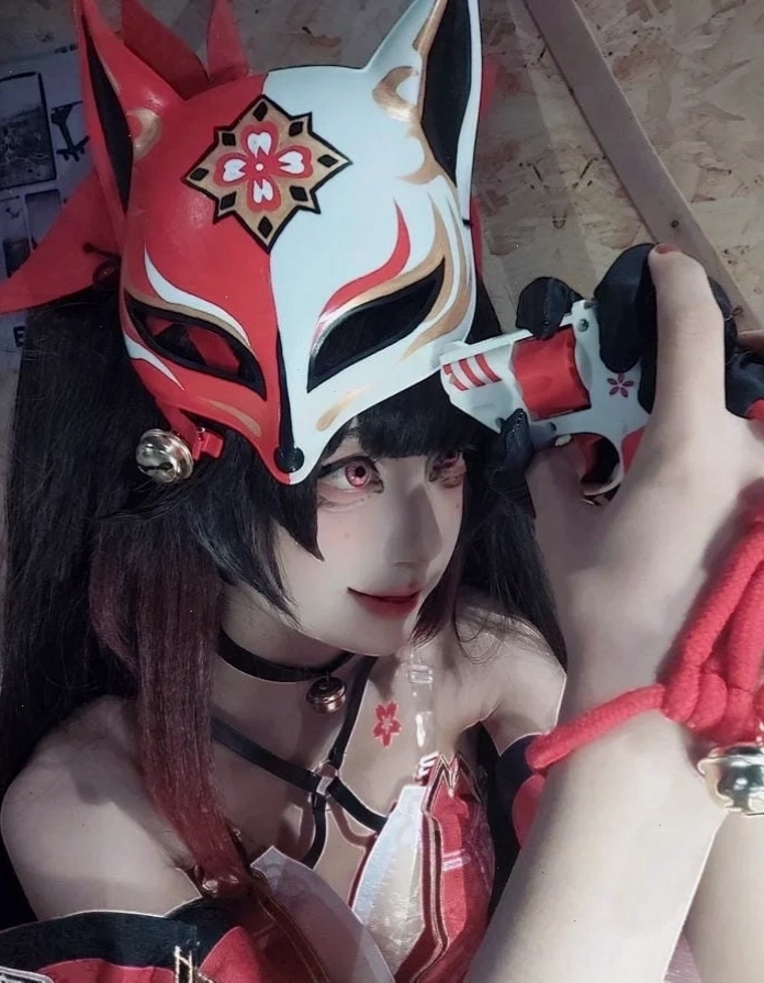 Cosplay anime nữ xinh đẹp với phong cách ấn tượng