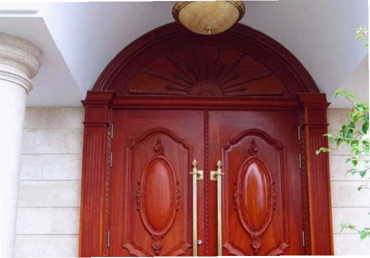 Cửa chính vững vàng là dấu hiệu nhà có phong thủy tốt