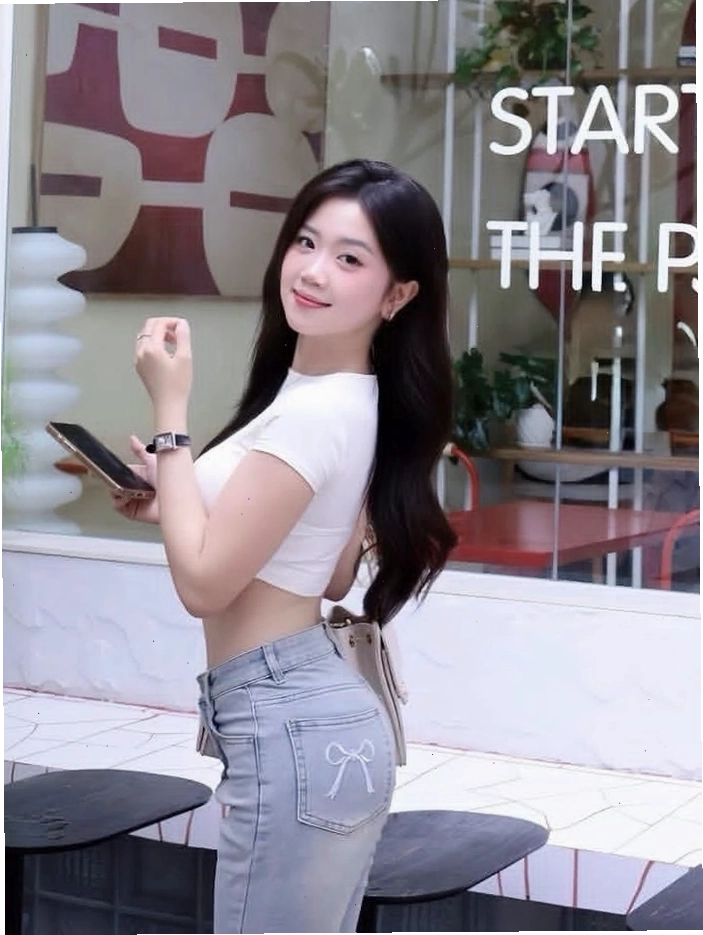 Gái xinh đẹp nhất Việt Nam với thần thái nổi bật, nụ cười tươi tắn
