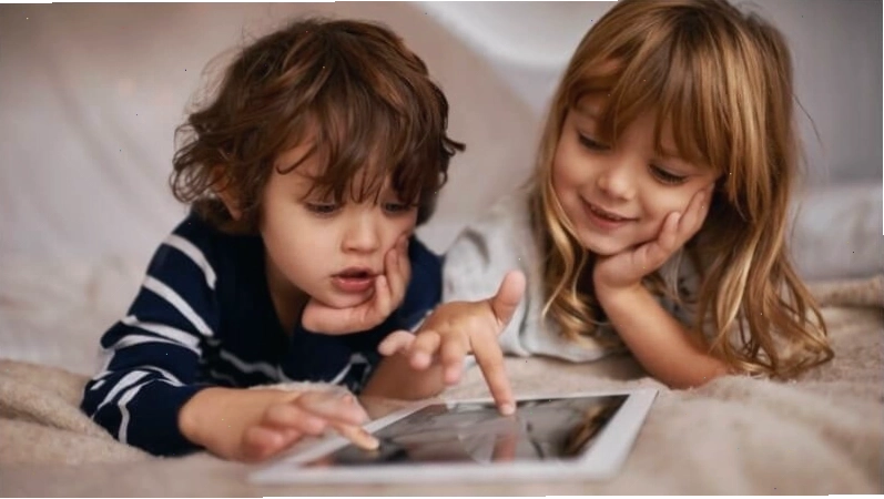 Hạn chế thời gian bé sử dụng các thiết bị điện tử để khuyến khích vận động.