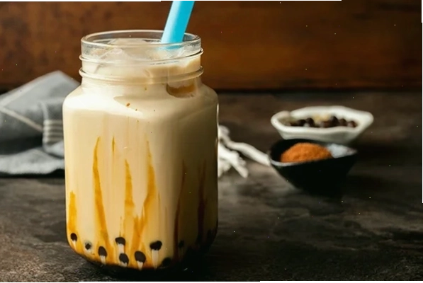 Hoàn thiện ly trà sữa trân châu đường đen đẹp mắt