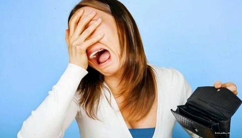 Meme hết tiền với biểu cảm hài hước