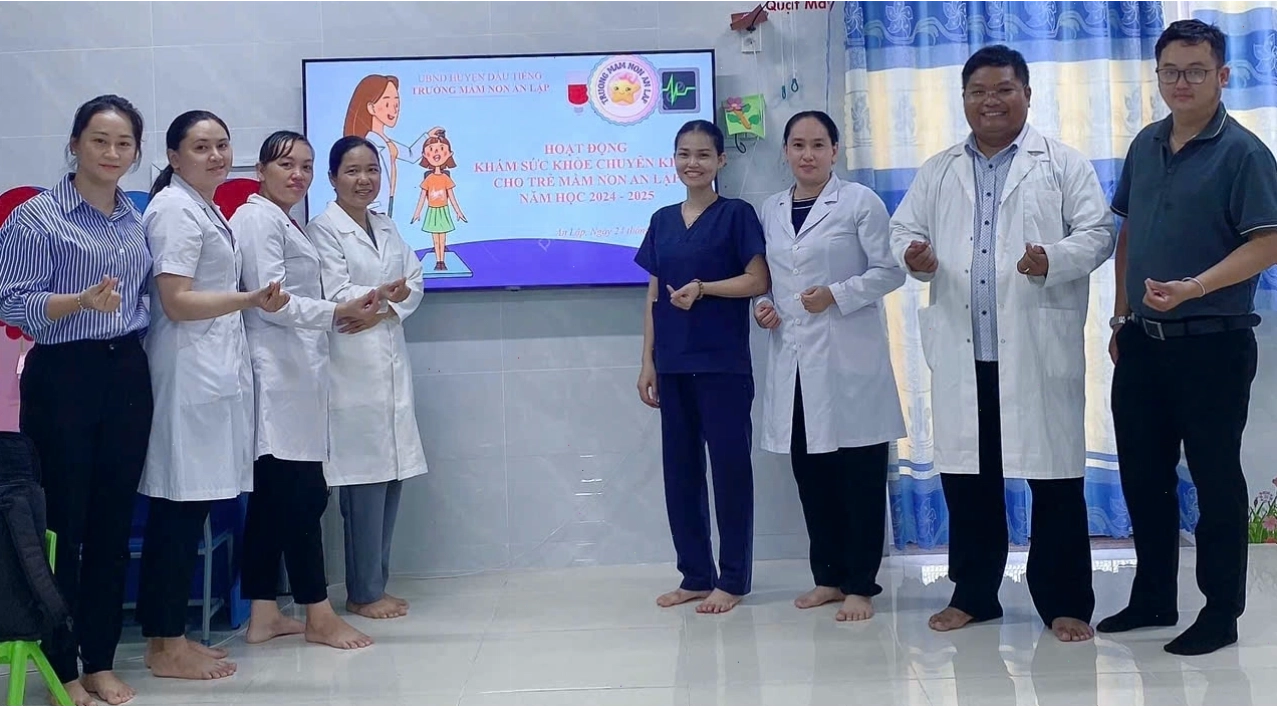 Khám sức khỏe chuyên khoa định kỳ cho trẻ em mầm non