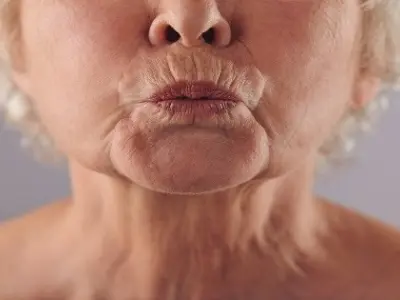 Tướng người hay mím môi đoán vận mệnh sướng hay khổ