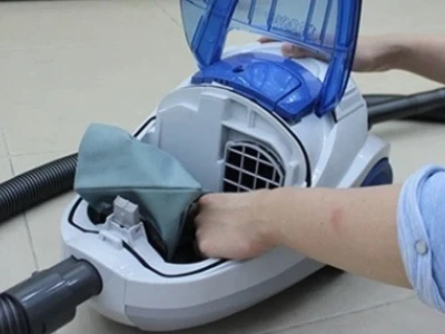 Hướng dẫn cách vệ sinh máy hút bụi tại nhà hiệu quả nhất năm 2026